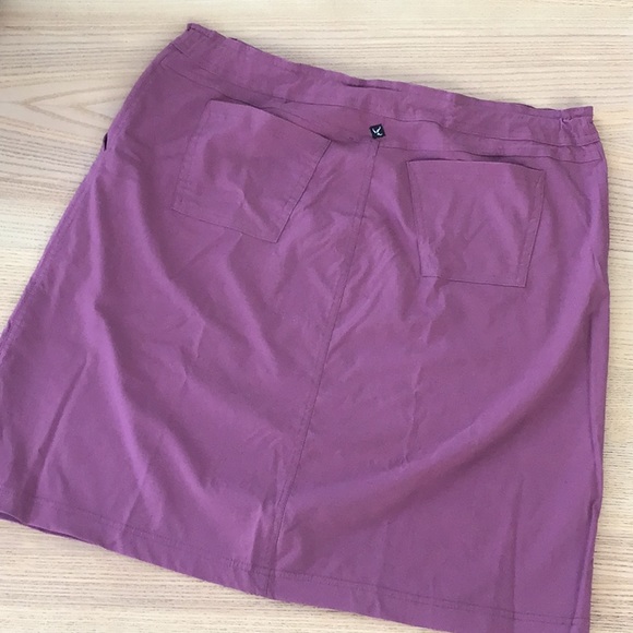 Prana skirt - Picture 2 of 9